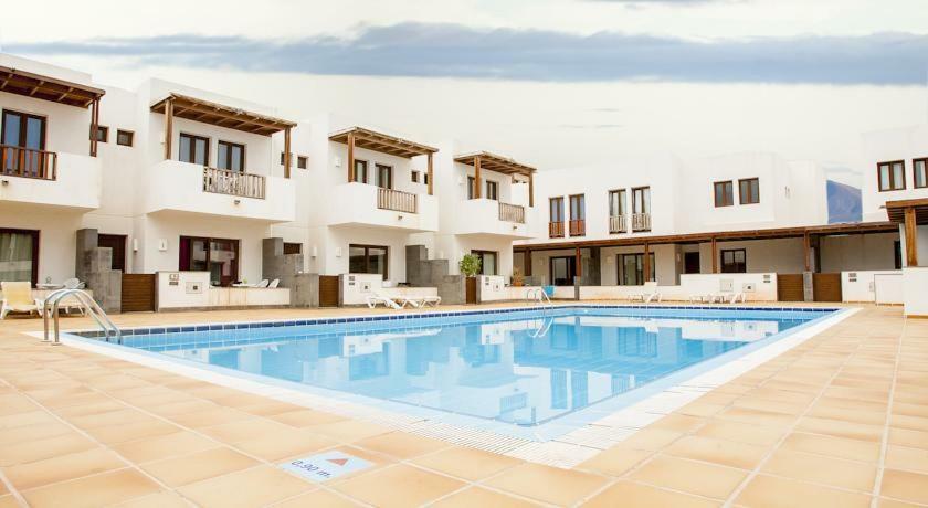 Comfy Duplex In Puerto Calero Apartment Bagian luar foto